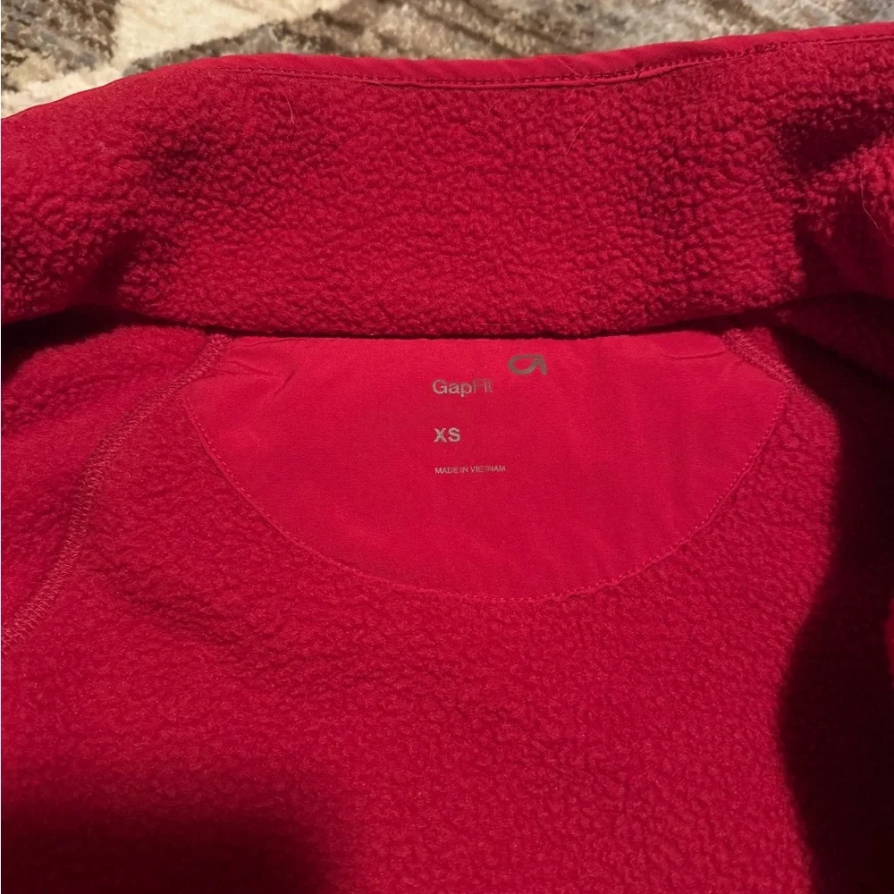 Red Gap Fit Fleece Button Up Jacket - Picture 3 of 5